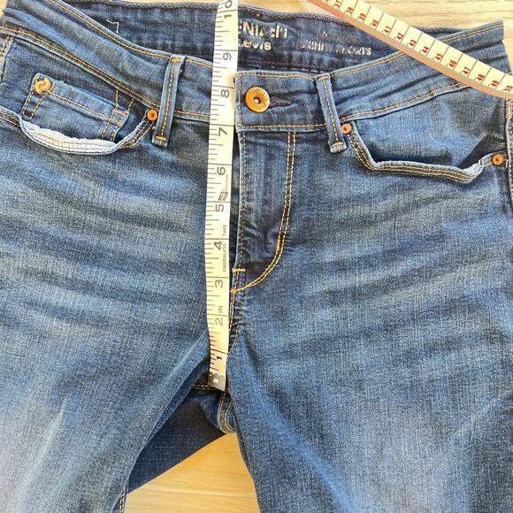 Levi’s Denizen Women’s Size 6 Blue Modern Skinny Denim Shorts - Picture 6 of 8